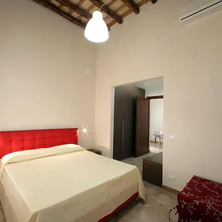 Mansarda Con Terrazzo アパート