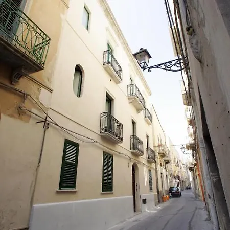 Mansarda Con Terrazzo Lejlighed Trapani