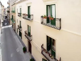 Mansarda Con Terrazzo Lejlighed *